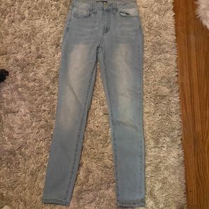 Skinny jeans